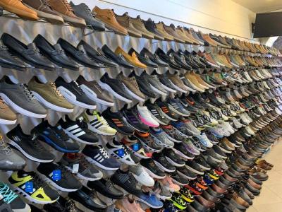عمده-فروش عمده و نمایندگی فروش کفش تبریز،تولیدکننده انواع کفش چرم مردانه،زنانه و بچگانه
