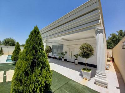 نمای مدرن-باغ ویلای 900 متری در محمد شهر کرج