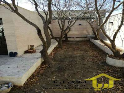 باغچه-500 متر ویلا در محله ویلایی نشین شهریار 