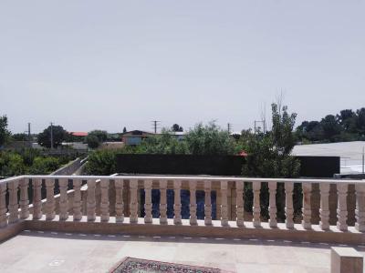 باغ شهریار-باغ ویلا 750 متری با انشعابات کامل در شهریار