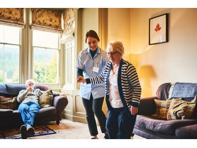 خدم-ارائه خدمات سالمندان در منزل