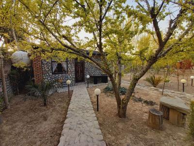 باغ شهریار-باغ ویلا 2350 متری با بنای قدیمی در شهریار