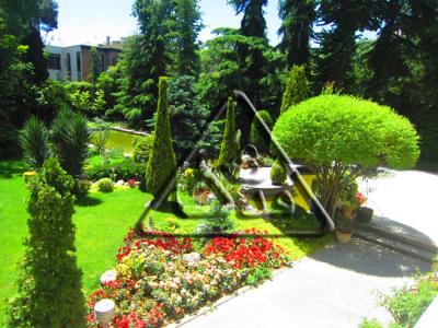 گیاهان آپارتمانی-زیباترین و بهترین و جذابترین باغ گل در شمال تهران