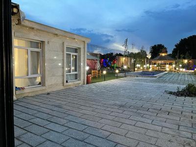 باغ ویلا با پایان کار در شهریار-1250 متر باغ ویلای نوساز مشجر در شهریار