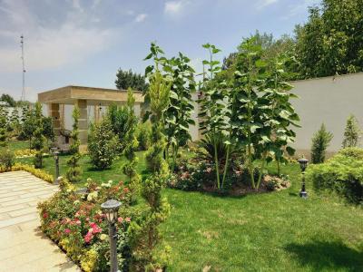 کاشی تک گل-1750  متر باغ ویلای نوساز در ملارد