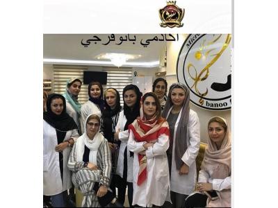 کلینیک زیبایی در تهران-اولین و بهترین آموزشگاه میکروپیگمنتیشن در ایران 