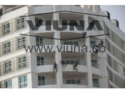 اجرای عایق ساختمان-کار با طناب ،کار در ارتفاع  ویونا