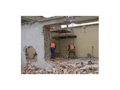 اسکلت فلز-تخریب و خاکبرداری ساختمان بتنی و کلنگی