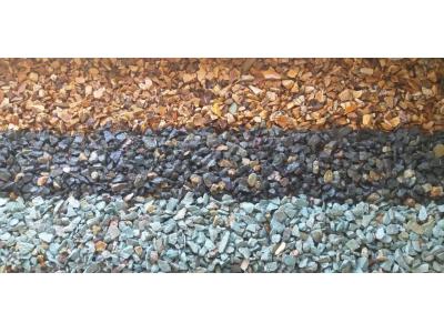 آبیک-تولید کننده انواع سنگ های سبز دیوار ، کف ، ورقه ای ، قلوه ای جهت گابیون بندی و انواع شن های رنگی