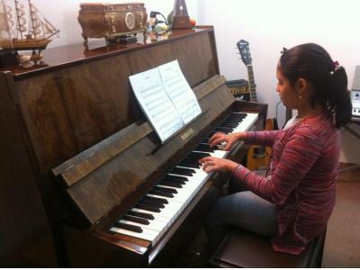 آموزش تخصصی-آموزشگاه موسيقي در نارمك ، آموزش گيتار در نارمك