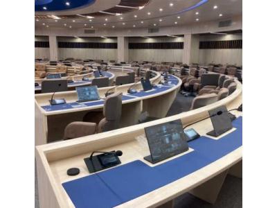 انواع صندلی اداری-میکروفن کنفرانسی و تجهیزات سالنهای کنفرانس و ترجمه همزمان